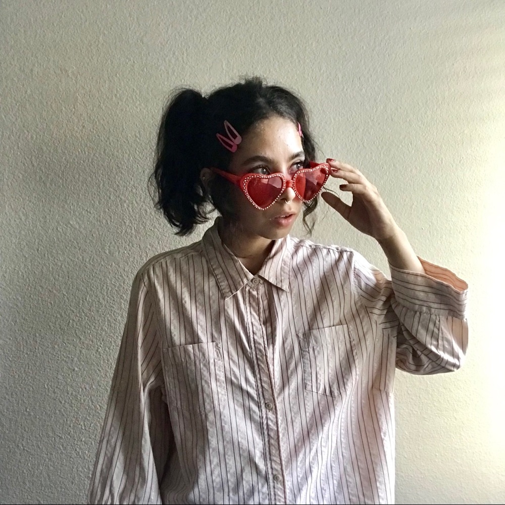 old navy pink candy striped button up shirt